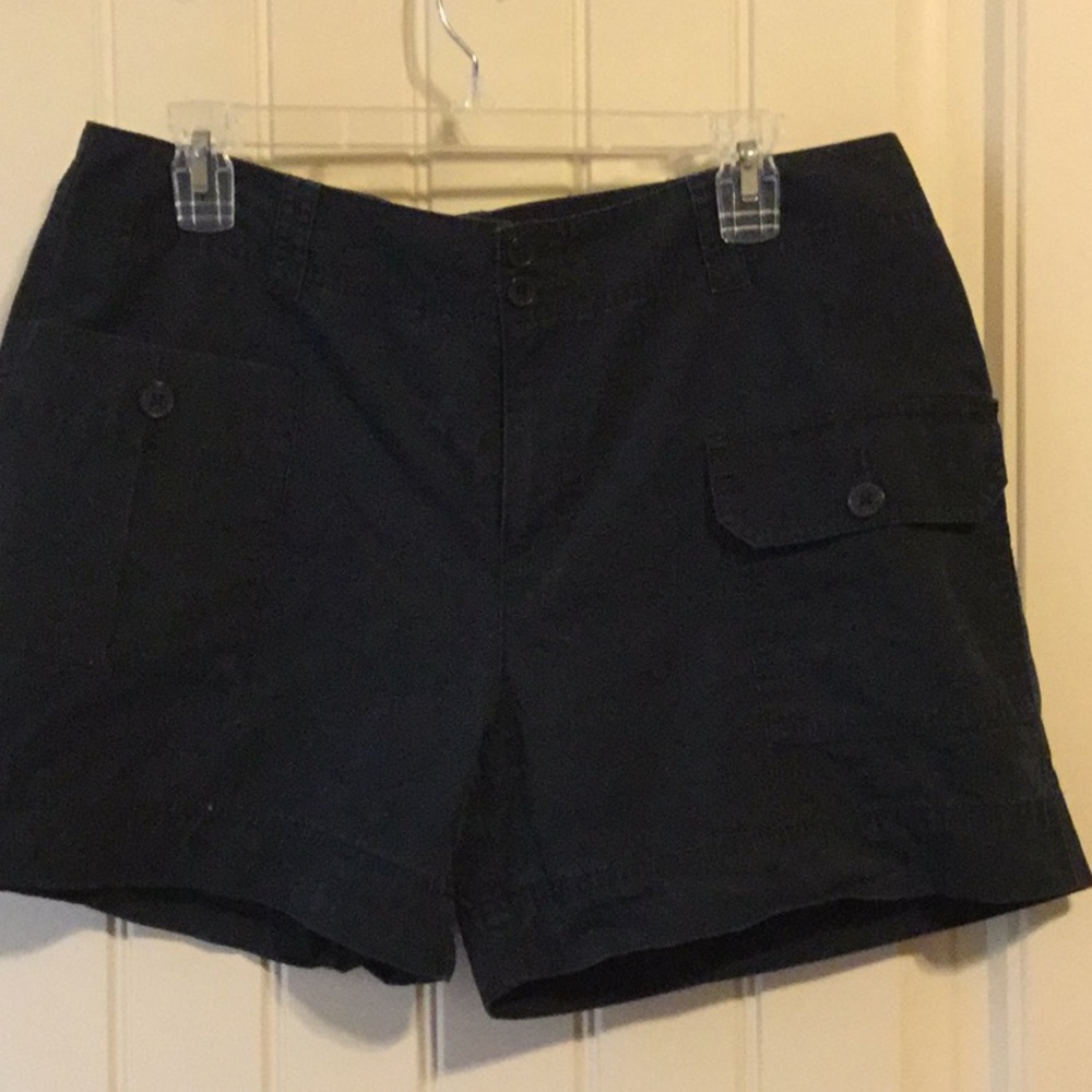 American Living Short